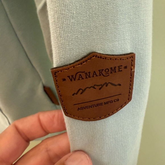 Wanakome Etta hoodie crop womans size S split neck - Picture 5 of 11